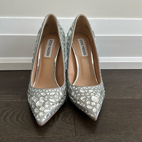 Steve Madden Rhinestone pointed pump 7 - Picture 2 of 6